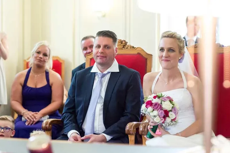 hochzeitsreportagen - Vicky und Sven - Hochzeitsfotos Fu&szlig;ballstadion