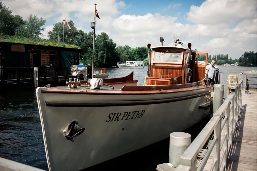 schloss-friedrichsfelde, berlin, hochzeitsreportagen - Hochzeitsfotos Schloss Friedrichsfelde - Fine und Olly